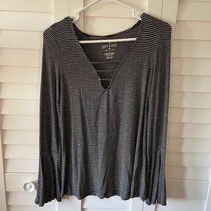 striped black and white top